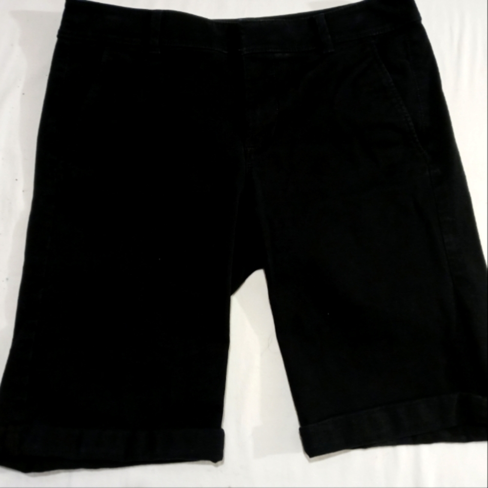 LOFT Black Mid-rise Casual Bermuda Shorts Wms Sz 2